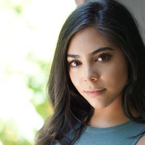 Meet your Posher, Monica